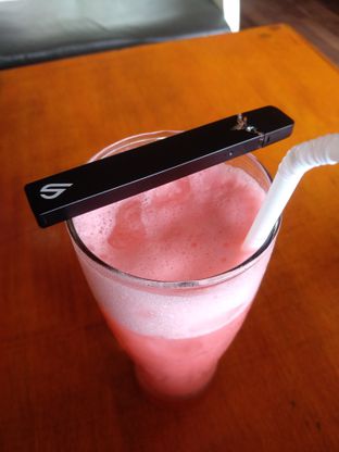 Foto 2 - Makanan(Yakult Colada) di Arjuna Cafe oleh initial R