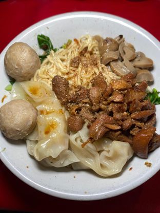 Foto 2 - Makanan di Bakmi Lina oleh Nikita Marcia
