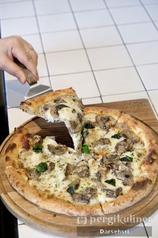 Foto review La Vetta Osteria Italiana oleh Darsehsri  3