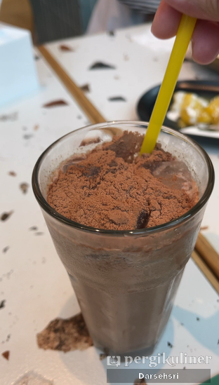 Foto review Tong Tji Tea house oleh Darsehsri  2