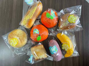 Foto 4 - Makanan di Loaf Bun Korean Bakery oleh D L