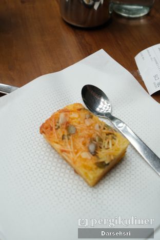 Foto 4 - Makanan di Wheels Coffee Roasters oleh Darsehsri 