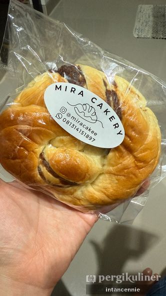 Foto Makanan di Mira Cake