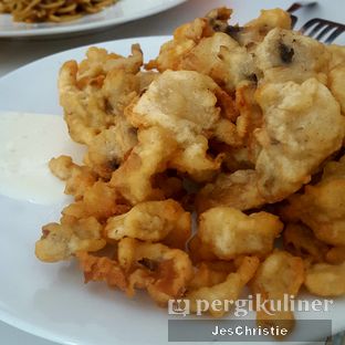 Foto 3 - Makanan(Mushroom Chips) di Ciz n Chic oleh JC Wen