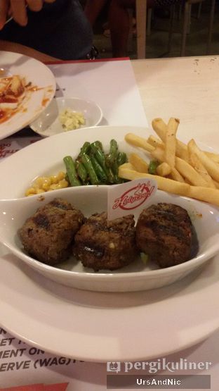 Foto 3 - Makanan(Meat balls) di Holycow! STEAKHOUSE by Chef Afit oleh UrsAndNic 