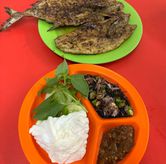 Foto Ikan Kuwek Bakar di Seafood Fitri 1