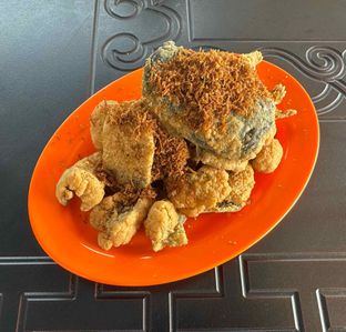 Foto 1 - Makanan di Uduk Bahagia oleh Albert Murdiono