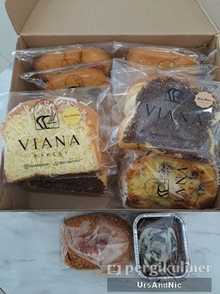 Foto review Viana Bakery & Eatery oleh UrsAndNic  3