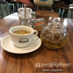 Foto 1 - Makanan(Camomile Tea) di St. Ali oleh Putri IG @putrieview