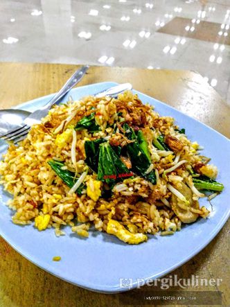 Foto Makanan di Kantin Laris