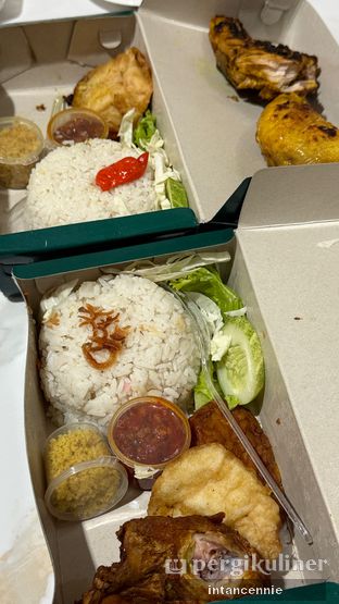 Foto 2 - Makanan di Dapoer Sariwangi oleh bataLKurus 