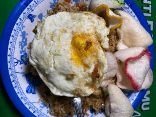 Foto review Nasi Goreng Bumbu Ulek Pak De oleh Nikita Marcia 3