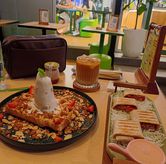 Foto Oat aren latte di Sour Sally Green
