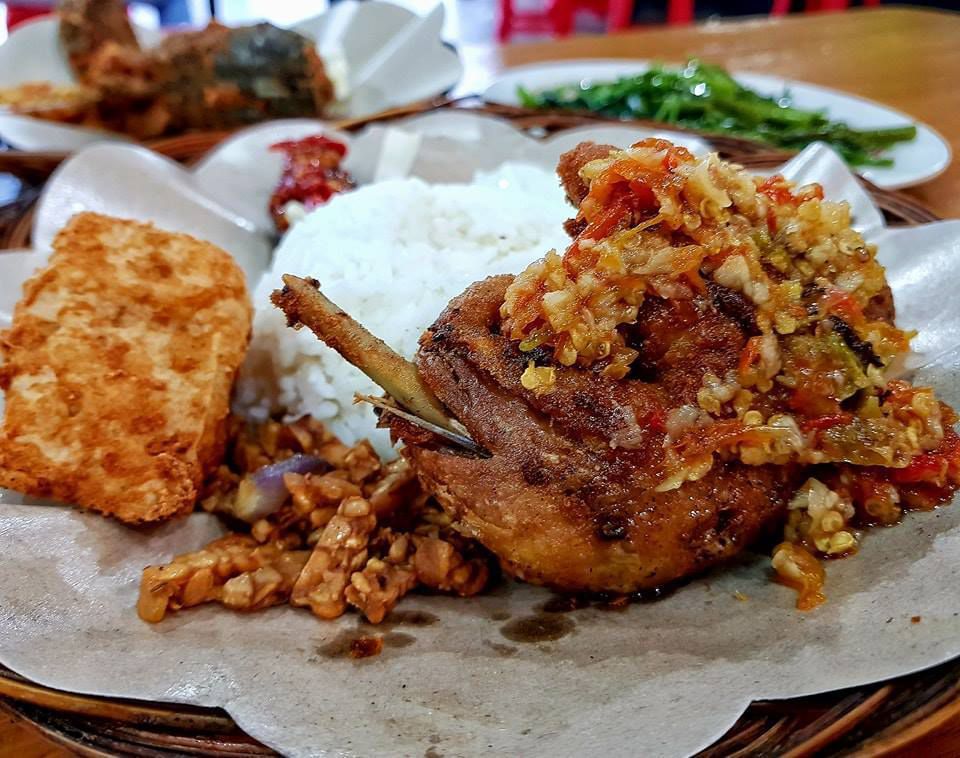 Ayam Penyet Surabaya, Neglasari, Tangerang Lengkap Menu terbaru, jam