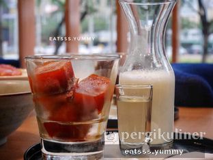 Foto 10 - Makanan(Thai Tea Ice Cube) di Kamakura Japanese Cafe oleh Yummy Eats