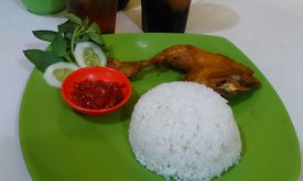 Ayam Penyet Kirani