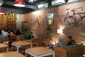 Foto Kayuh Clubhouse