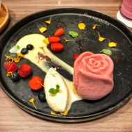 Foto Makanan di Bakerzin