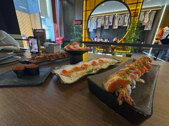 Foto Makanan di Sushi Nika