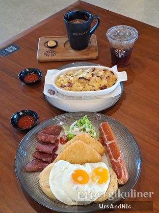 Foto 1 - Makanan di J.CO Reserve oleh UrsAndNic 