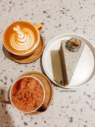 Foto Makanan di Joe & Dough