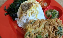 Telor Barendo Mahkota
