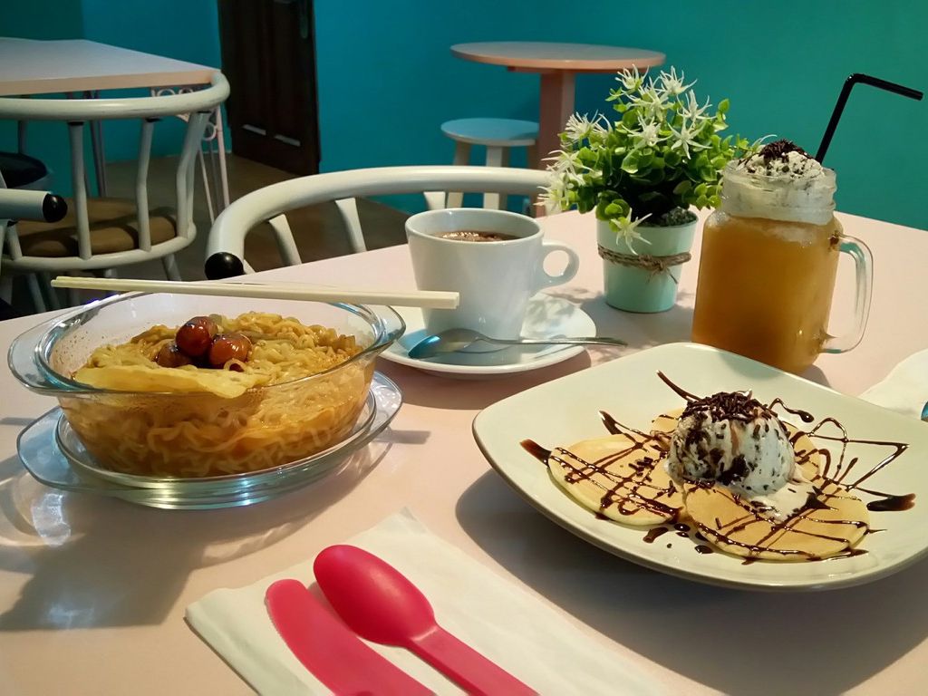 Peringkat 10 restoran tempat  makan  enak di  Depok  II 