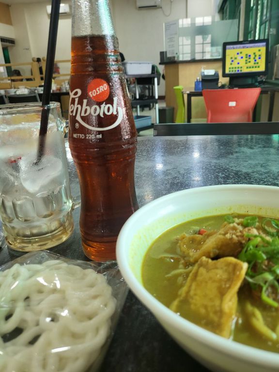 Legend noodle in Jakarta 🍜 - Review Anggita Deska di restoran Mie Ayam