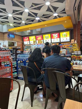 Foto review Circle K oleh Albert Murdiono 7