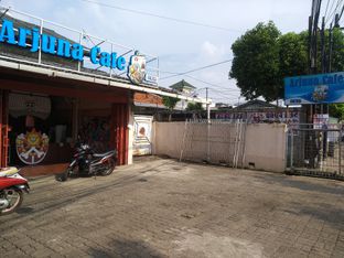 Foto 9 - Eksterior di Arjuna Cafe oleh initial R