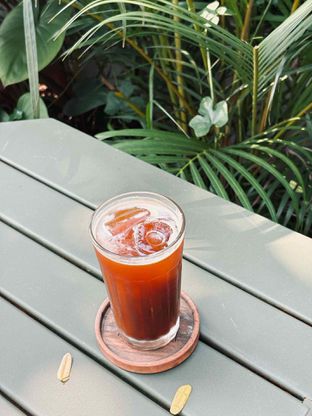 Foto 8 - Makanan(Americano New Ice) di Simetri Coffee Roasters oleh Cyntia // IG: @cyntiahbsr