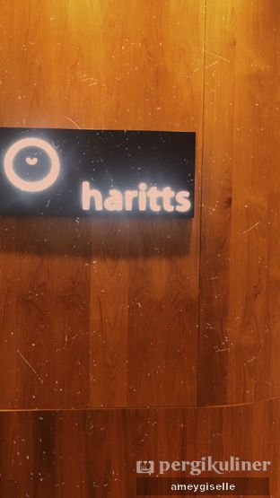 Foto 5 - Interior di Haritts Donuts & Coffee oleh Hungry Mommy