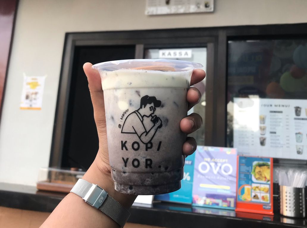 Kopi Yor, Gubeng, Surabaya - Lengkap: Menu terbaru, jam ...