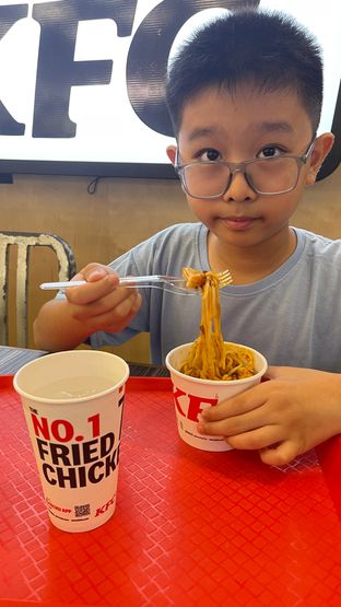 Foto 5 - Makanan di KFC oleh FoodieTravelDiary23 PL