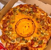 Foto Volcano Cheese Meatmax di Domino's Pizza