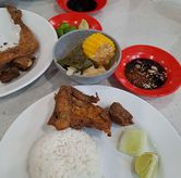 Foto di Ayam Goreng Asli Pemuda