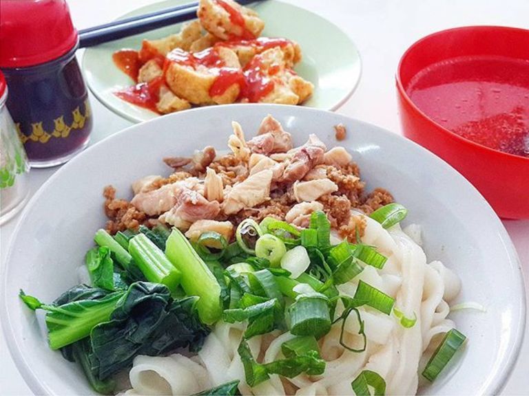 Peringkat: 10 restoran / tempat makan enak di Pasar 8 di ...