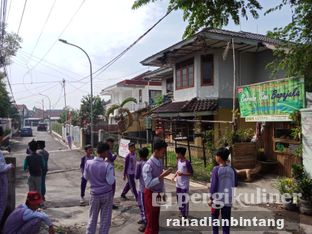 Foto 7 - Eksterior(Suasana di luar Buruan Sae Bapajaka) di Buruan Sae Bapajaka oleh Rahadian  Bintang
