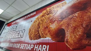 Foto 3 - Makanan di Wallace Burger & Chicken oleh Dani Guntoro