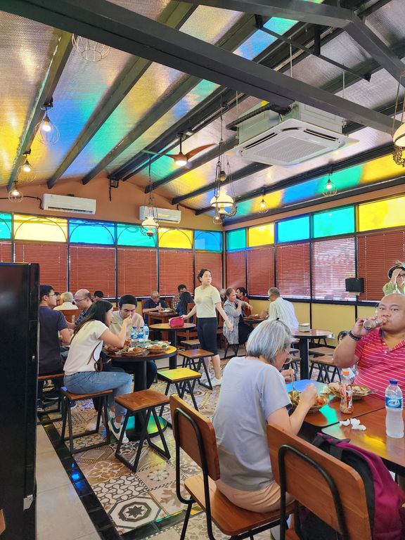mercon-nya-mantep-review-vio-kal-di-restoran-gudeg-mercon-bu-prih