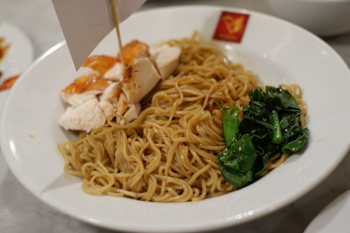 Hainanese Chicken - Review Deasy Lim di restoran Wee Nam ...