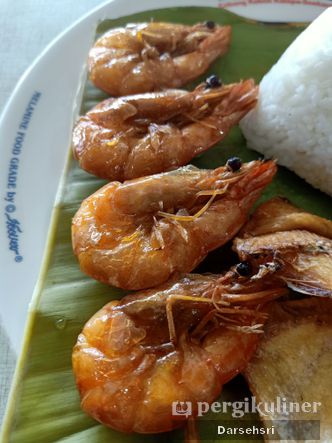 Foto Makanan di Warung Nasi Ampera