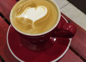 9 Cafe di Jakarta Timur yang Sering Dijadikan Tempat Kumpul Akhir Pekan