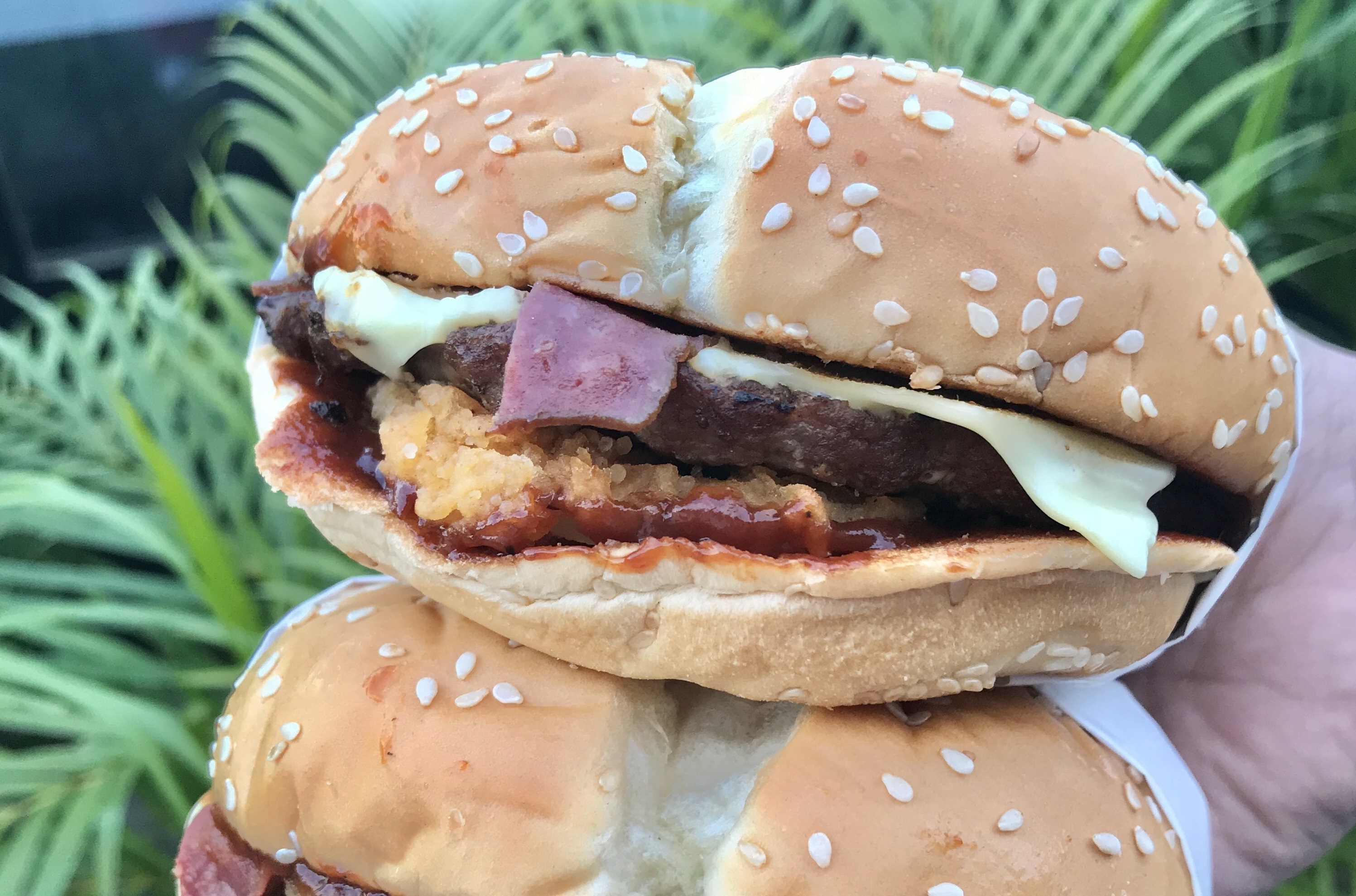 Carl S Jr Cakung Lengkap Menu Terbaru Jam Buka No Telepon Alamat Dengan Peta