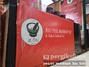 Foto review Bu Tris Resto oleh Bu Tris  Resto 2