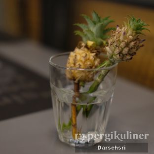 Foto review Greyhound Cafe oleh Darsehsri  7