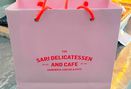 Foto Makanan di Sari Delicatessen