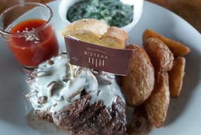 Foto B'Steak Grill & Pancake