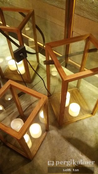 Foto 8 - Interior di Bermvda Coffee oleh Selfi Tan