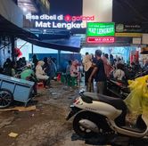 Foto di Nasi Uduk Ayam Goreng Mat Lengket